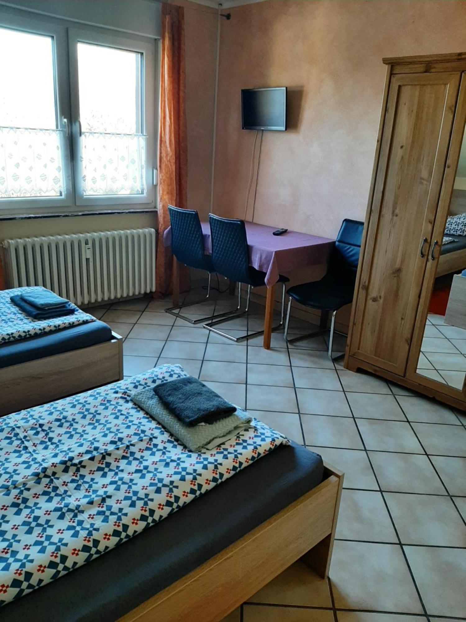 Haus Roseneck-Pension Am Stadtrand Borchen Chambre photo